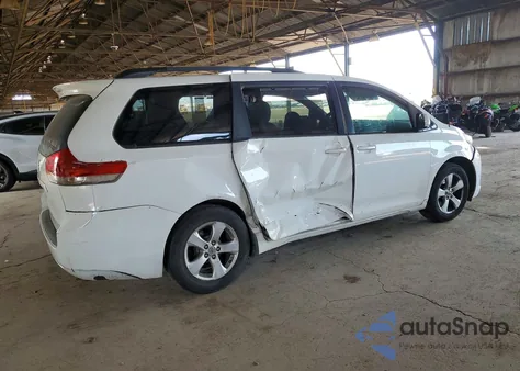 2012 Toyota Sienna Le 8-Passenger из США, поврежденный, VIN 5TDKK3DC4CS264154